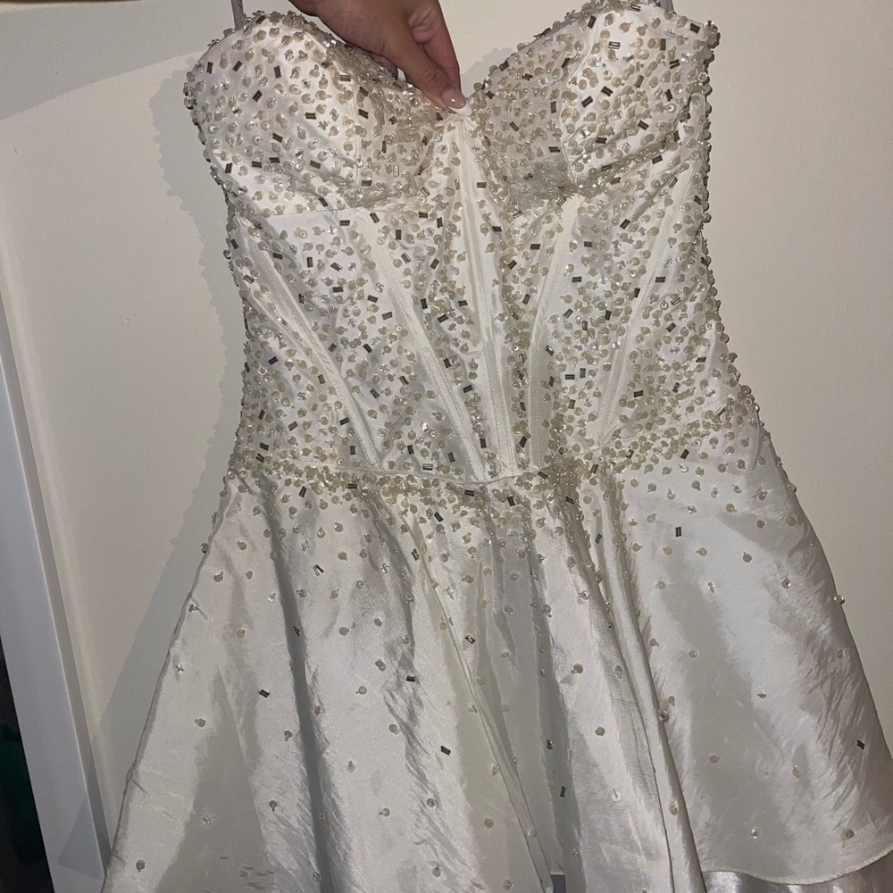 White wedding Dress